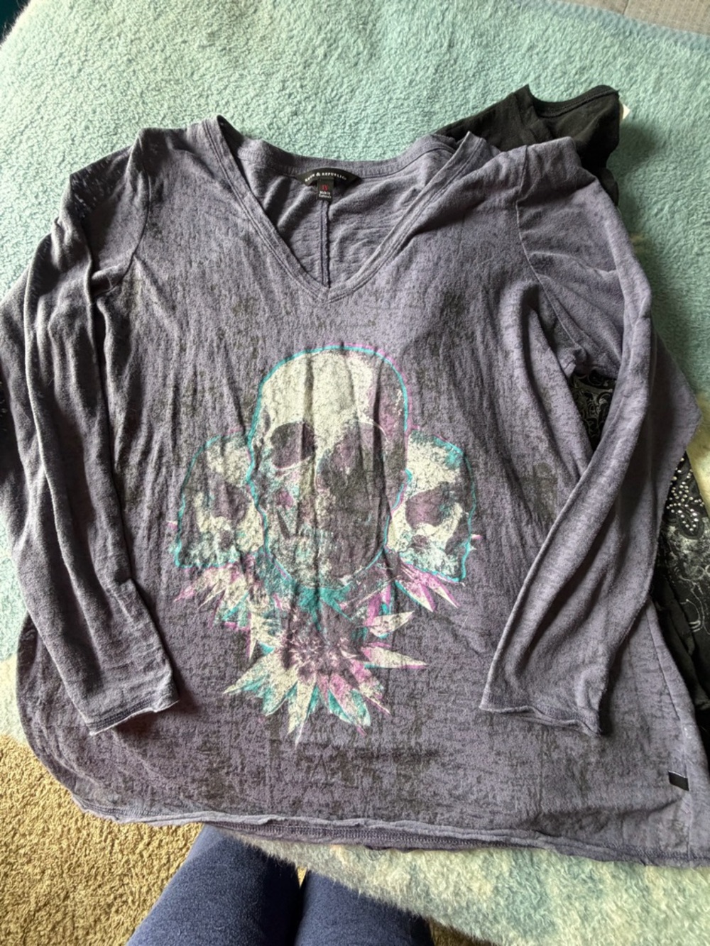 Bundle of 2 CATO /Rock&Republic Women’s Long Sleeve Ts Sizes 1XL and 18W/20W - Picture 3 of 9